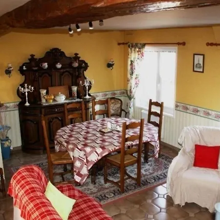 House De La Fontaine Hébergement de vacances *